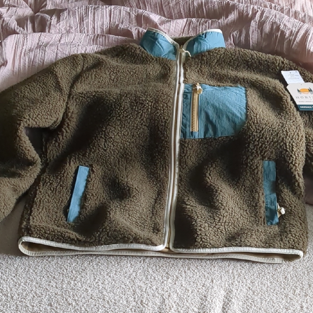 Horizon By Bass Creek Outfitters Full Zip Sherpa Jacket In The Color Dark Olive